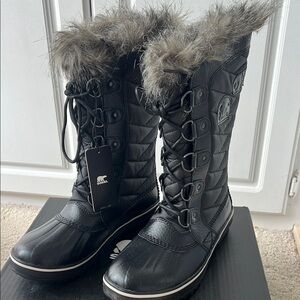 Sorel Black Winter Rain Boots with Fur Lining